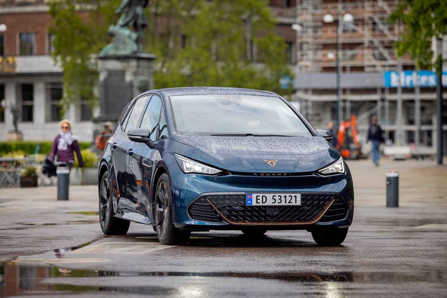 Cupra Born på rådhusplassen i Oslo