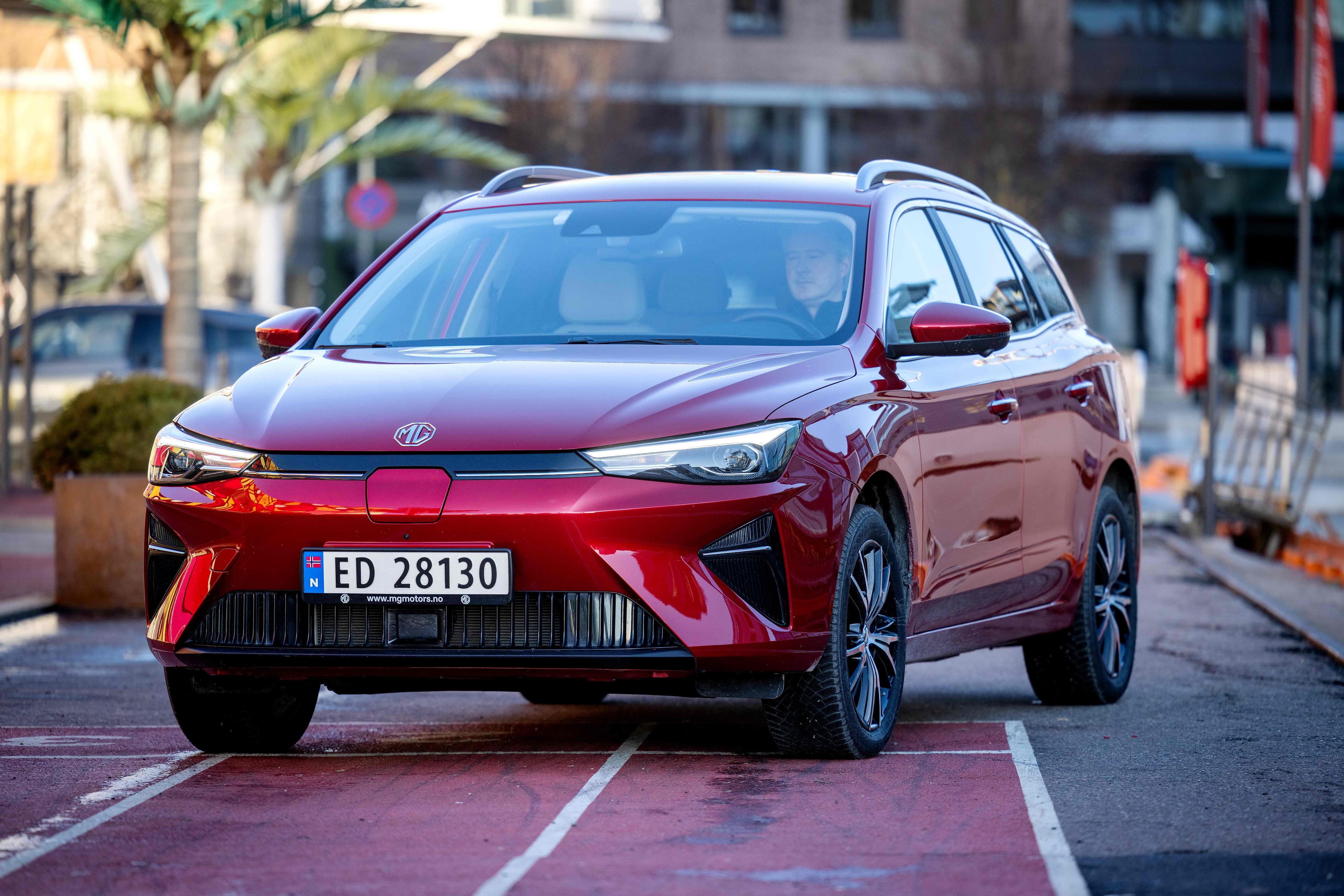 Rød MG5
